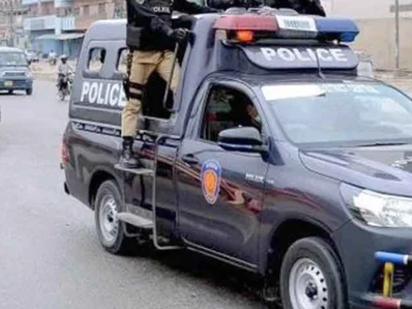 ڈیفنس میں سرکاری افسر کے گھر میں ڈکیتی، زیورات سمیت کروڑوں مالیت کا سامان لوٹ لیا گیا