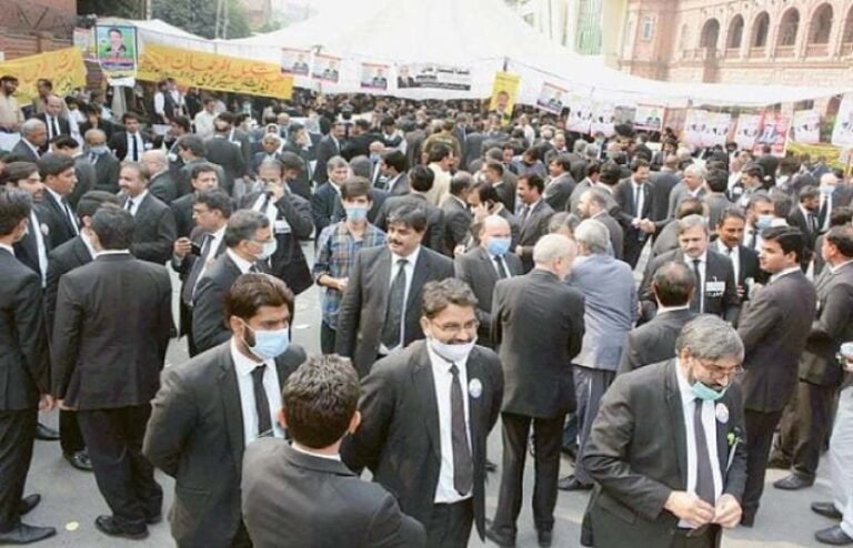 پاکستان کے مختلف شہروں میں بار ایسوسی ایشنز کے انتخابات: کامیاب امیدواروں کا اعلان