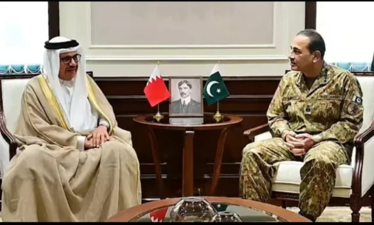 بحرین کے وزیر خارجہ کی جی ایچ کیو آمد، فیلڈ مارشل عاصم منیر سے ملاقات