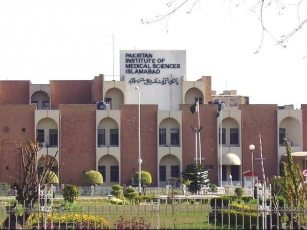 اسلام آباد میں سابق ایف سی اہلکار نے گھریلو حالات سے تنگ آکر خود کو گولی مارلی