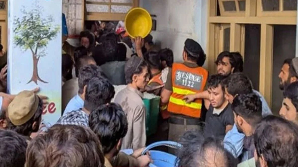 1792125597 Peshawar school roof collapse death toll 1