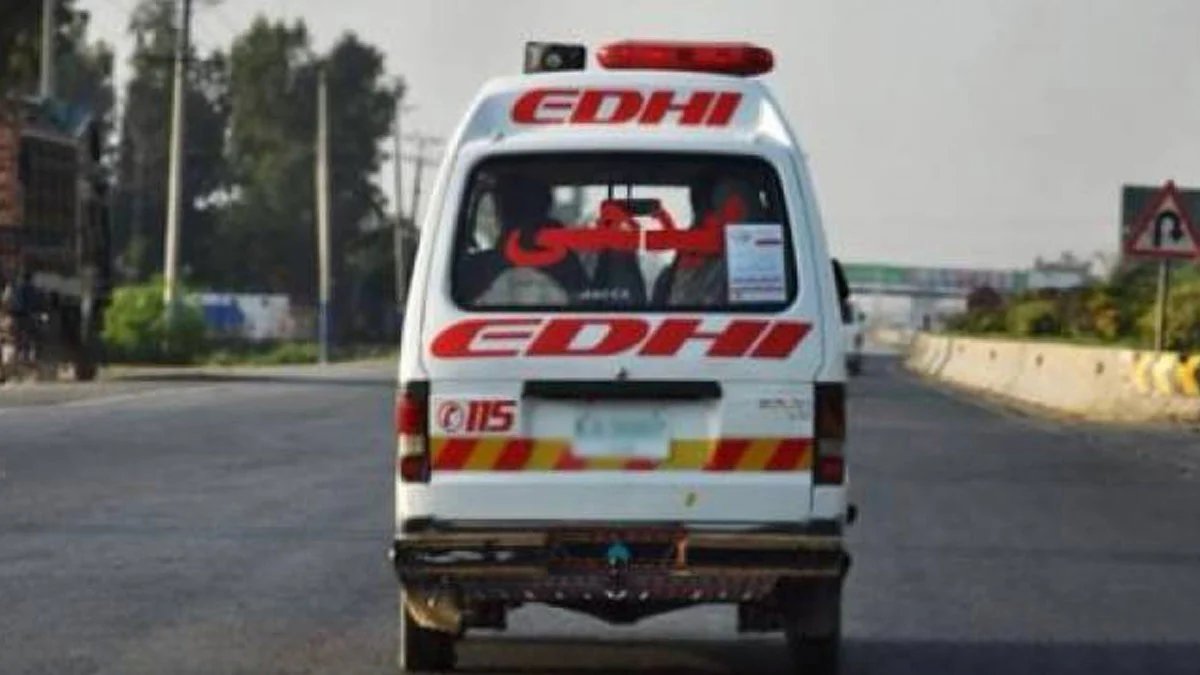 1792351832 Ambulance