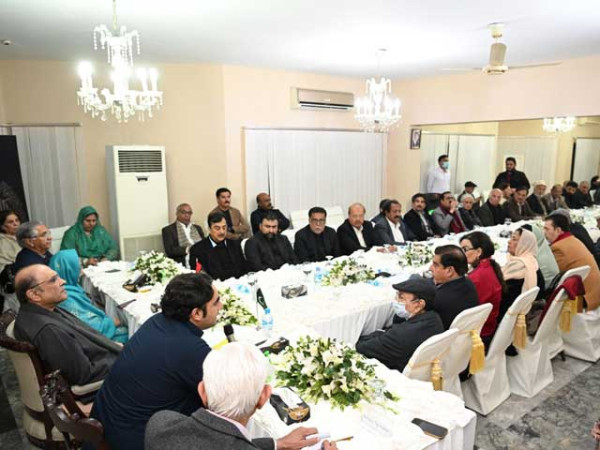 27ویں آئینی ترمیم پر مشاورت کیلیے پیپلزپارٹی کی سی ای سی کا اہم اجلاس جاری