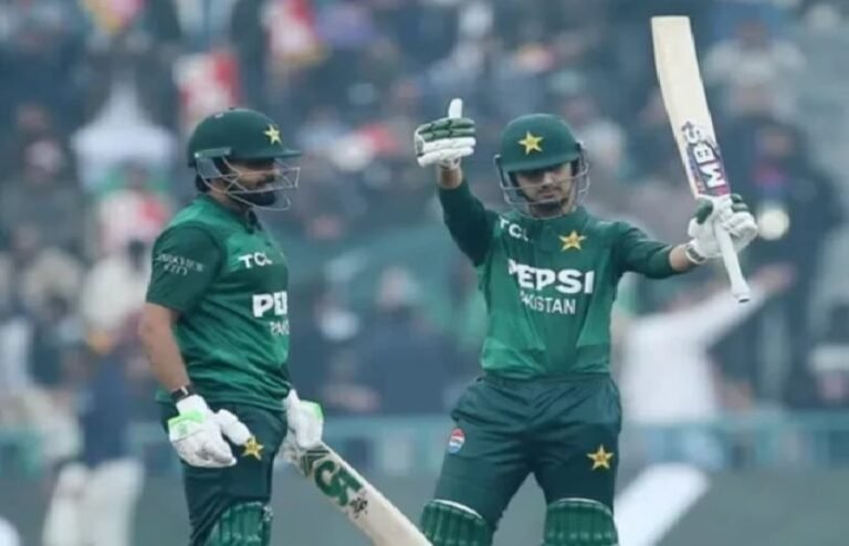 پشاور زلمی کا بابر اعظم اور صائم ایوب سے متعلق بڑا فیصلہ