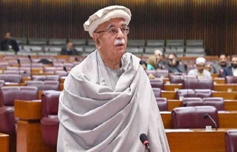 اپوزیشن لیڈر کا پاک فوج پر حالیہ بیان انتہائی افسوسناک اور جھوٹ پر مبنی ہے، سیکیورٹی ذرائع