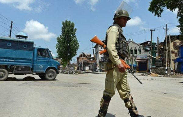 307088 kashmirstrike 1417510320