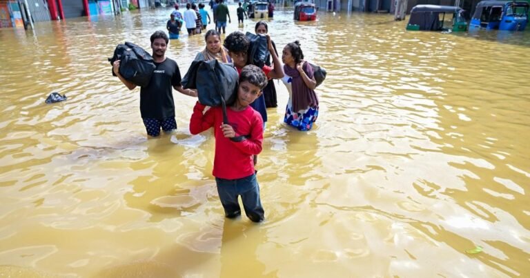موسمیاتی آفات سے 2025 میں دنیا کو 120 ارب ڈالر سے زائد کا نقصان