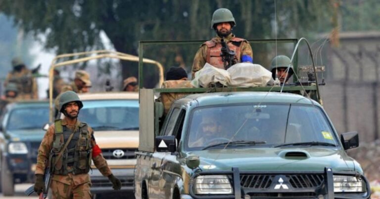 ڈیرہ اسماعیل خان میں سکیورٹی فورسز کی کارروائی، ’انتہائی مطلوب دہشت گرد‘ مارا گیا: فوج 86 391026 1888803125