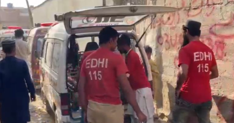 خاتون اور تین بچوں کی پھندا لگی لاشیں برآمد، شوہر شامل تفتیش: کراچی پولیس