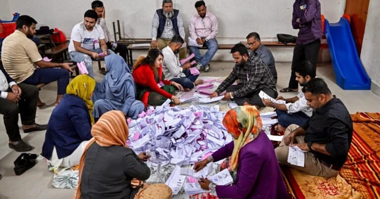 بنگلہ دیش میں خونی تبدیلی کے بعد جمہوریت کی جیت