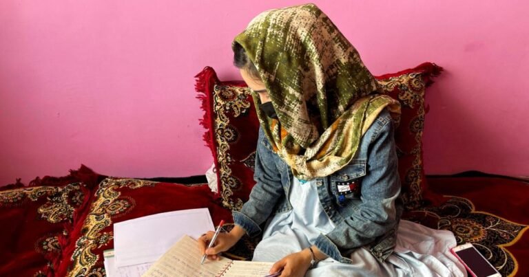 ویزہ پابندیاں: افغان خاتون جنہیں سکالرشپ کے باجود برطانیہ نہیں آنے دیا گیا