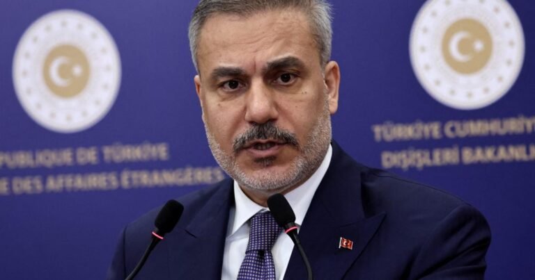 اہم بین الاقوامی ٹرانزٹ مسلح امن فوج کی مداخلت سے کھولنے میں بہت مشکلات ہوں گی: ترکی 59 394366 1063019273