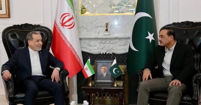 فیلڈ مارشل کی ایرانی وزیر خارجہ سے گفتگو: سعودی عرب پر حوثی حملوں پر بات چیت