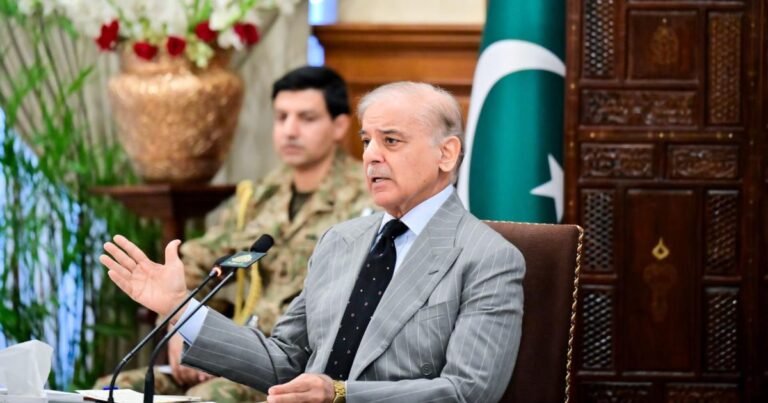 وفاقی حکومت کا کے پی کو 160 ارب روپے دینے کا اعلان لیکن 800 ارب کے بقایاجات کا کیا؟