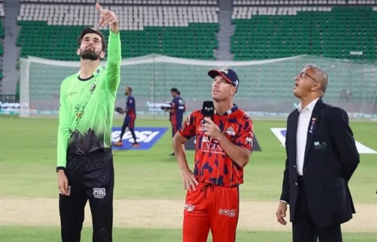 کراچی کنگز کے خلاف لاہور قلندرز کا ٹاس جیت کر بیٹنگ کا فیصلہ