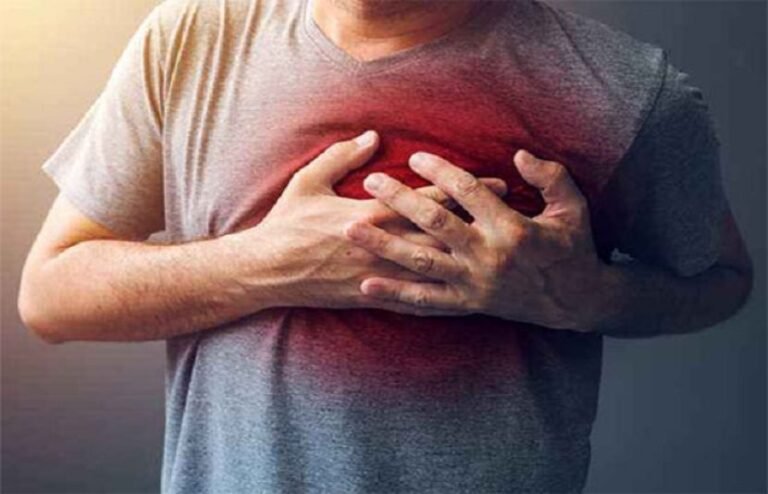 مشہوراداکارکو دل کا دورہ، ہسپتال منتقل
