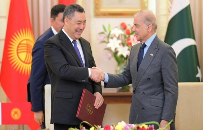 وزیراعظم شہباز شریف کی کرغزستان کے صدر سے ملاقات، دوطرفہ تجارت اور سرمایہ کاری کو بڑھانے پراتفاق 74 5c19ffc4288f685b552c9c5028375fa7 L