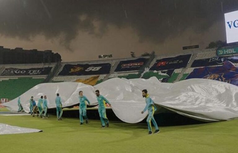 پشاور زلمی اور اسلام آباد یونائیٹڈ کا میچ بارش کے باعث منسوخ کردیا گیا
