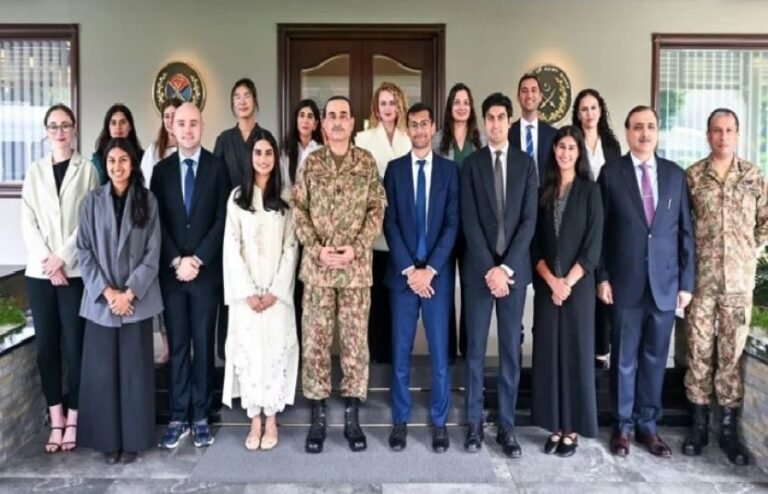 نوجوان نسل کو حقائق پر مبنی سوچ اپنانے کی ضرورت ہے: فیلڈ مارشل