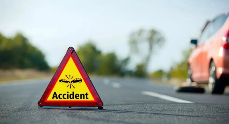 Speeding Vehicle Kills Two Youths near Malir Court in Karachi