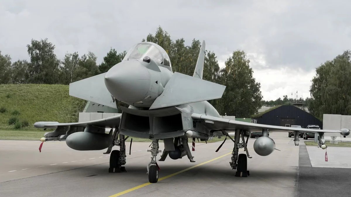 Airbus pitches Eurofighter