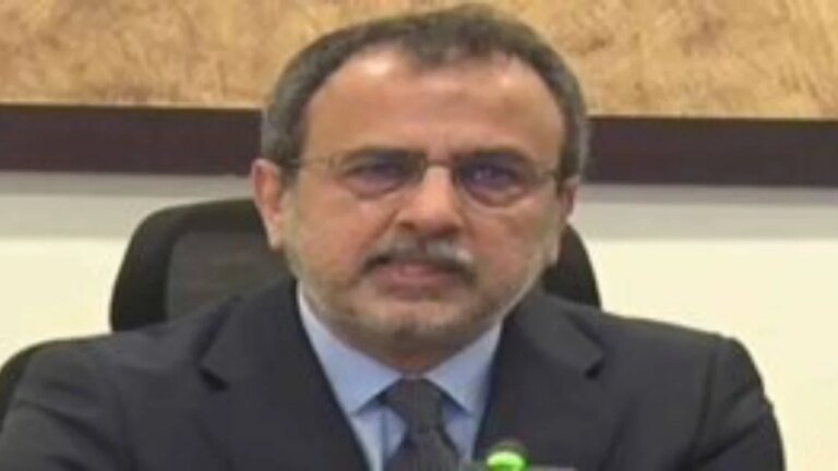 DISCOs’ performance to be closely monitored to improve customer care services: Awais Leghari