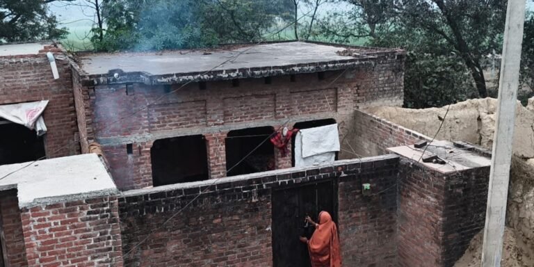 بریلی: خالی مکان کو مدرسے میں تبدیل کرنے کا الزام، مکان مالکن نے کہا 76 Bareilly house