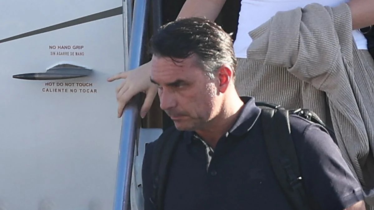 Brazils defeated right wing presidential candidate Flavio Bolsonaro
