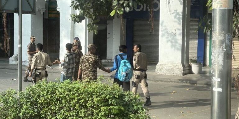 دھرو راٹھی اور سی جے پی کی لیگل ٹیم کی چیف سمیت کئی لوگ حراست میں لیے گئے