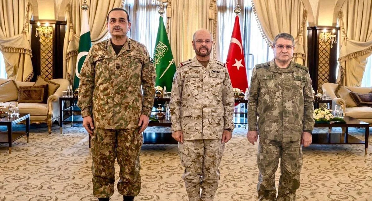 Defence chiefs of Saudi Arabia Pakistan Turkiye meet review threats facing KSA