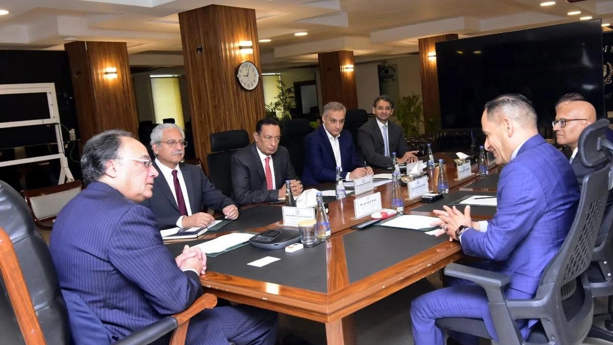 Deutsche Ban Pakistan investment