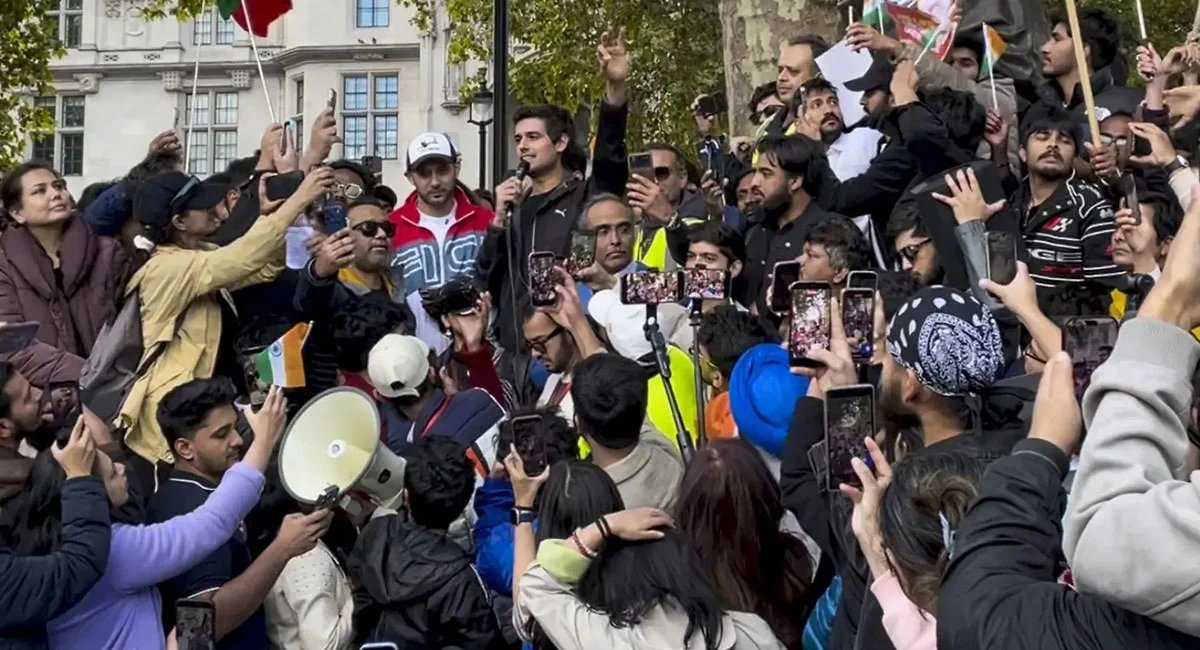 Dhruv Rathi protest London
