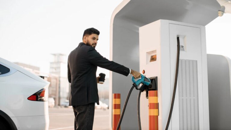Pakistan targets 3,000 public EV charging stations by 2030