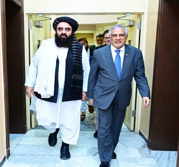 <br>کابل میں سہ فریقی اجلاس کے موقع پر نائب وزیراعظم و وزیر خارجہ اسحاق ڈار کی افغان وزیر خارجہ سے ملاقات 1 FB IMG 1755695335627 1