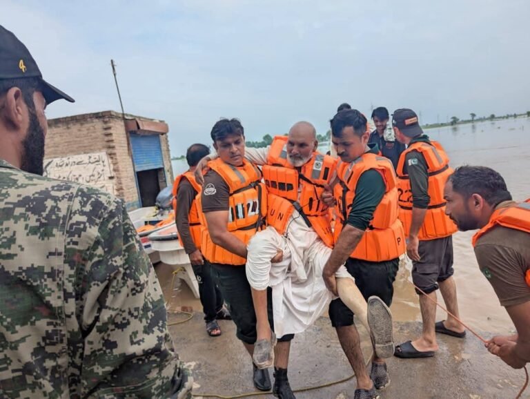 پنجاب میں بارشوں سے سیلابی صورتحال، چھ اضلاع میں فوج طلب