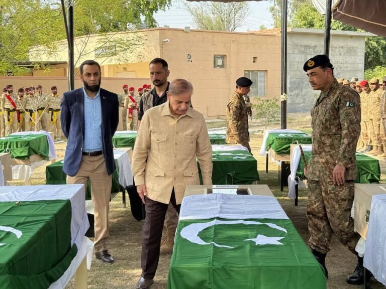افغان حکومت خارجیوں میں سے صرف ایک کا انتخاب کرے، شہباز شریف کا دوٹوک اعلان
