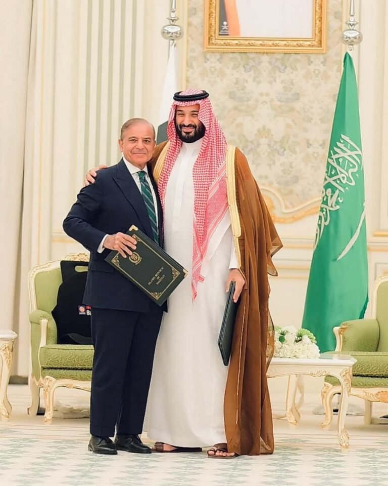 سعودی عرب اور پاکستان کا اسٹریٹجک دفاعی معاہدہ، خطے میں نئی صف بندی کا اشارہ