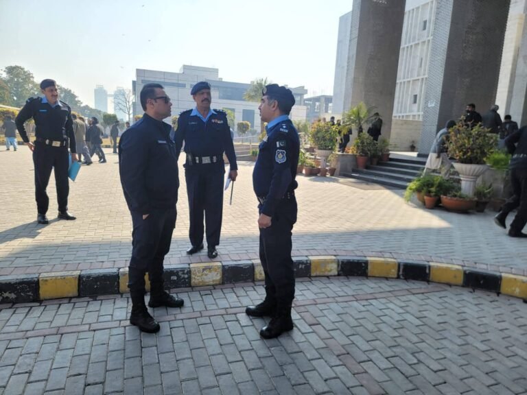ایس ایس پی سکیورٹی کا اسلام آباد ہائی کورٹ کا دورہ، عدالتی سکیورٹی انتظامات کا تفصیلی جائزہ