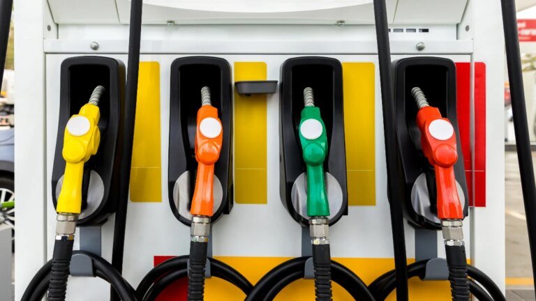 Pakistan may face petrol and diesel shortages, Oil industry warns