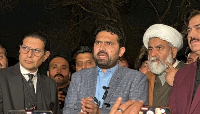 سپریم کورٹ کے باہر دو روزہ صورتحال پر وزیراعلیٰ خیبرپختونخوا کا شدید ردِعمل