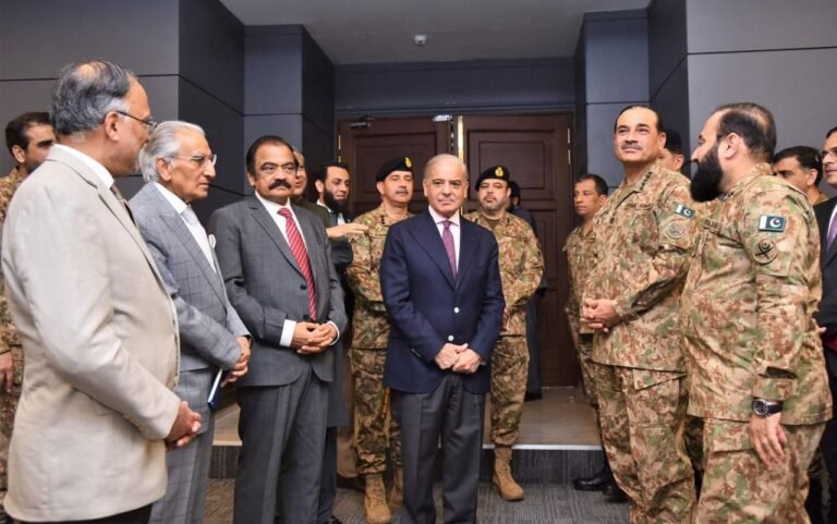 وزیراعظم شہباز شریف کا جی ایچ کیو دورہ — فتنہ الخوارج اور افغان طالبان کے خلاف زیرو ٹالرنس کا اعلان