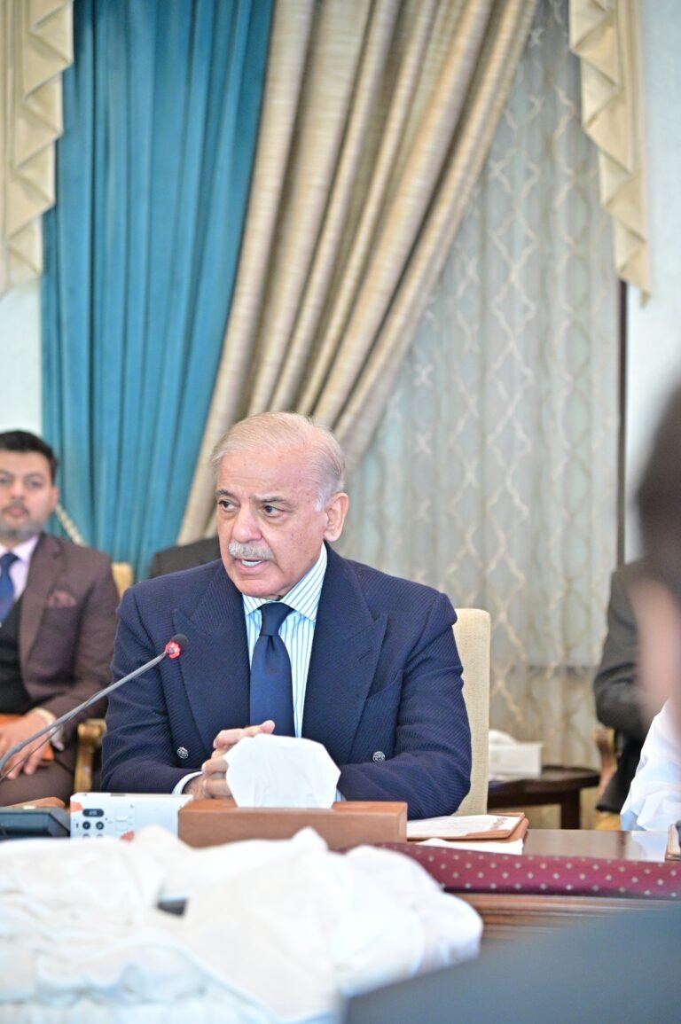 وزیراعظم شہباز شریف کی زیرصدارت پارلیمانی رہنماؤں کا اہم اجلاس — خطے کی سنگین صورتحال پر ان-کیمرہ بریفنگ