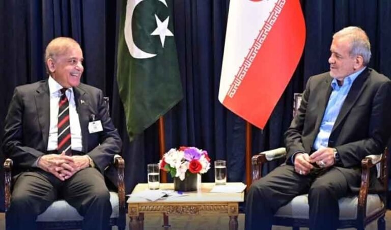 وزیراعظم شہباز شریف کا ایرانی صدر مسعود پزشکیان سے ٹیلی فونک رابطہ، جنگ بندی اور اسلام آباد مذاکرات کی دعوت قبول کرنے پر خراجِ تحسین