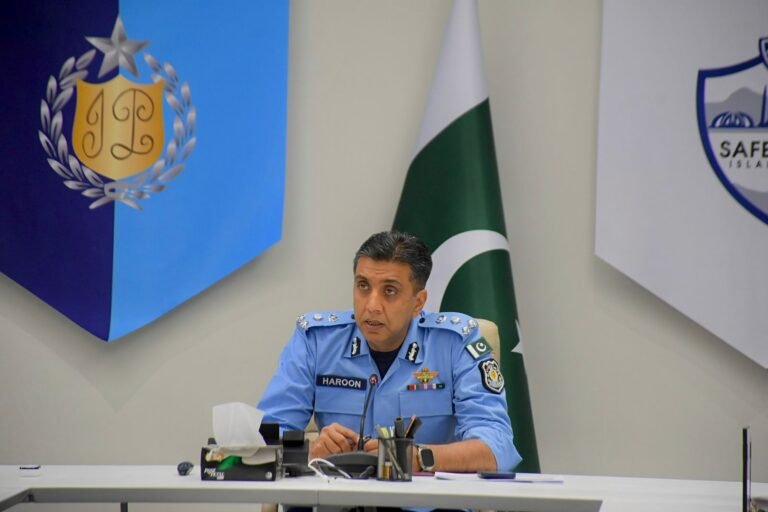 ڈی جی سیف سٹی محمد ہارون جوئیہ کی ٹریفک افسران سے میٹنگ، اہم احکامات جاری