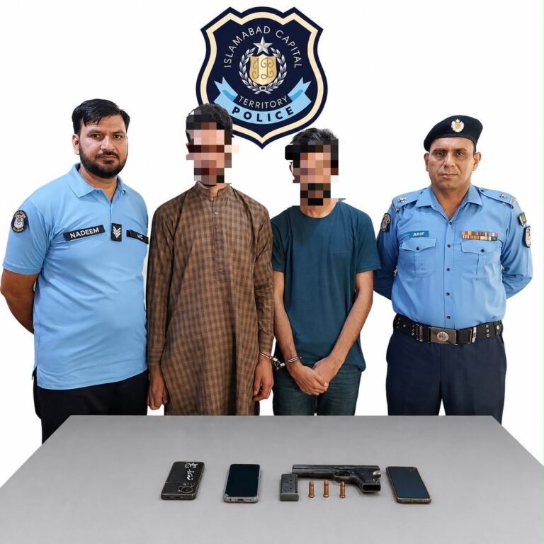 پمز اسپتال میں مریضوں اور تیمارداروں کو لوٹنے والا دو رکنی گینگ گرفتار، اسلحہ اور چوری شدہ موبائل فون برآمد 38 IMG 20260712 WA1235
