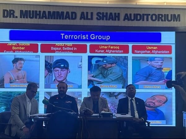 کراچی: رینجرز کیمپ حملے کا ماسٹر مائنڈ قاری بشیر گرفتار، سہولت کار نیٹ ورک بے نقاب 31 IMG 20260714 WA1916