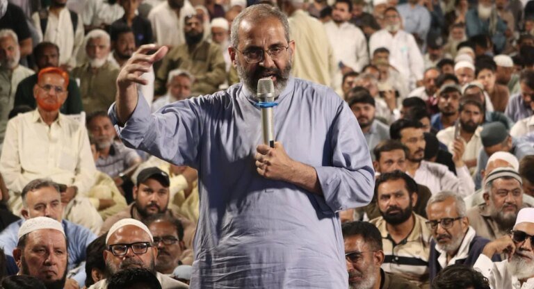 JI Karachi chief Monem Zafar slams govt for free petrol, electricity