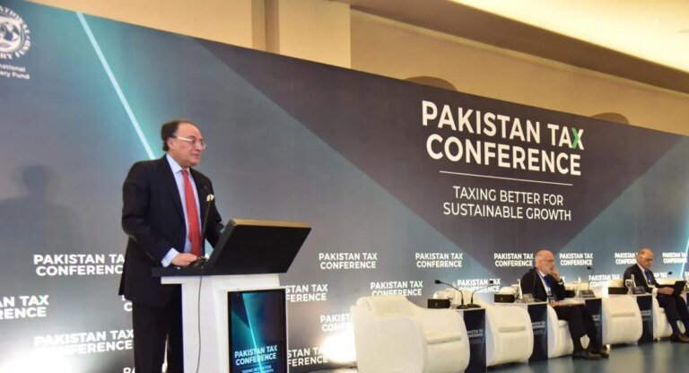 Aurangzeb calls for taxpayer trust, policy stability to encourage private investment