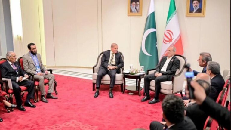 Pakistan’s PM and President of Iran discuss regional tensions at SCO summit
