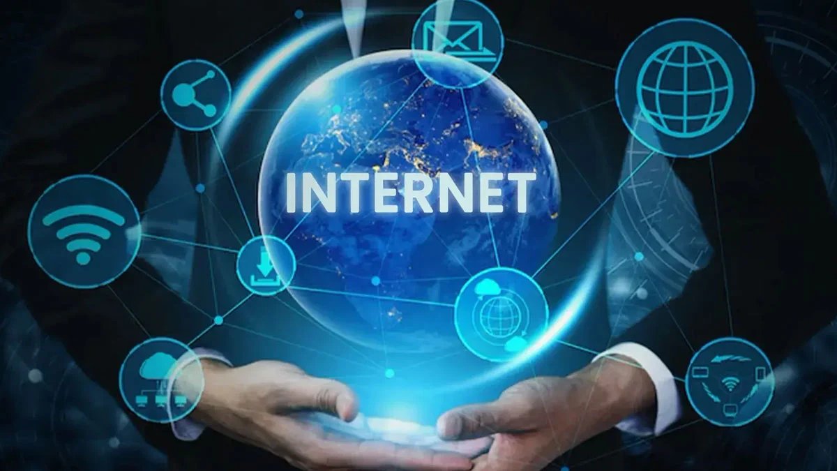 Pakistan internet services licences